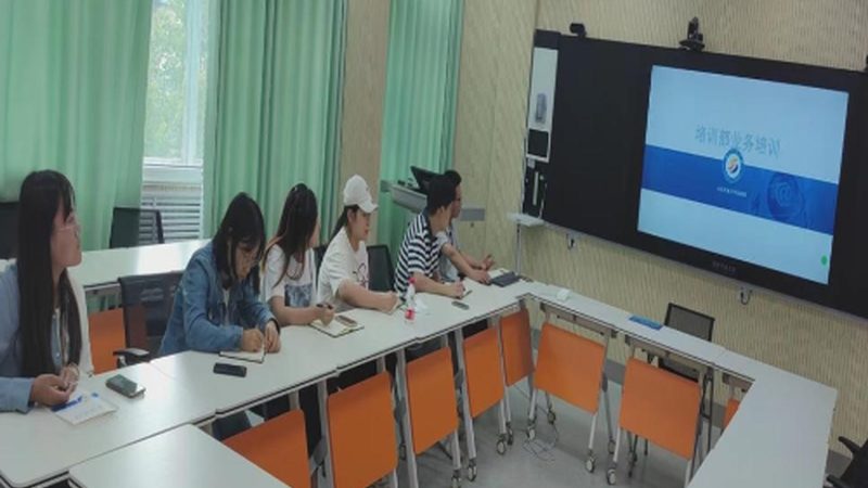 上海职业培训机构费用背后的考量因素