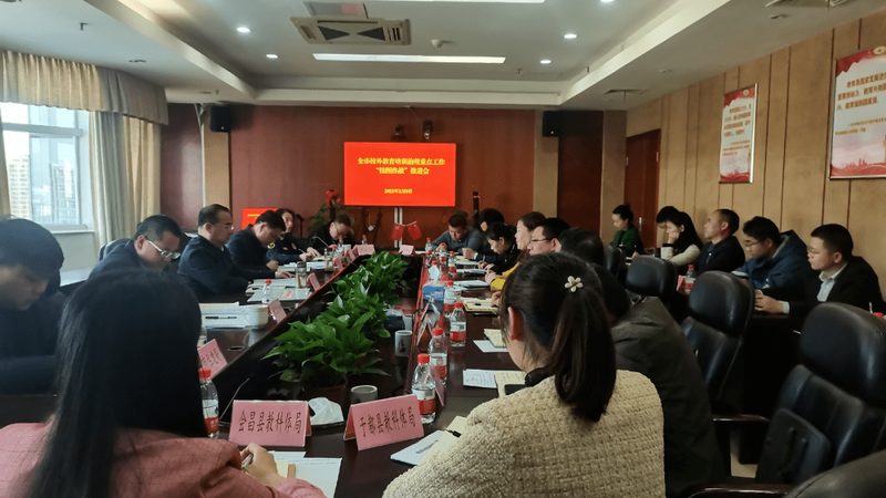 当用户在学习过程中遇到问题时，可以通过以下途径进行反馈：